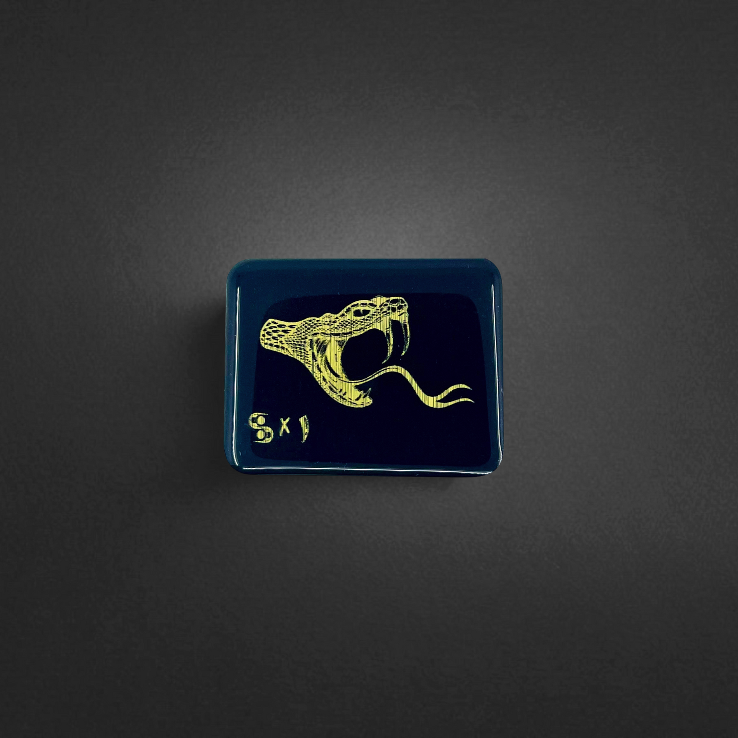 Golden Fang Viper (Black)